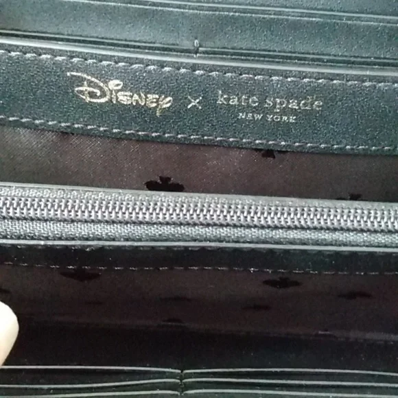 Kate Spade x Disney Polka Dot Minnie Mouse Large Continental Wallet - Picture 8 of 13